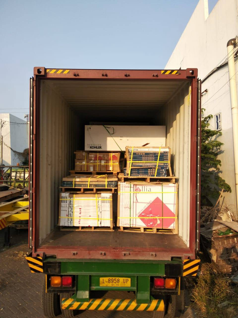 jasa pengiriman barang via container tujuan surabaya bali pontianak palembang belawan medan banjarmasin